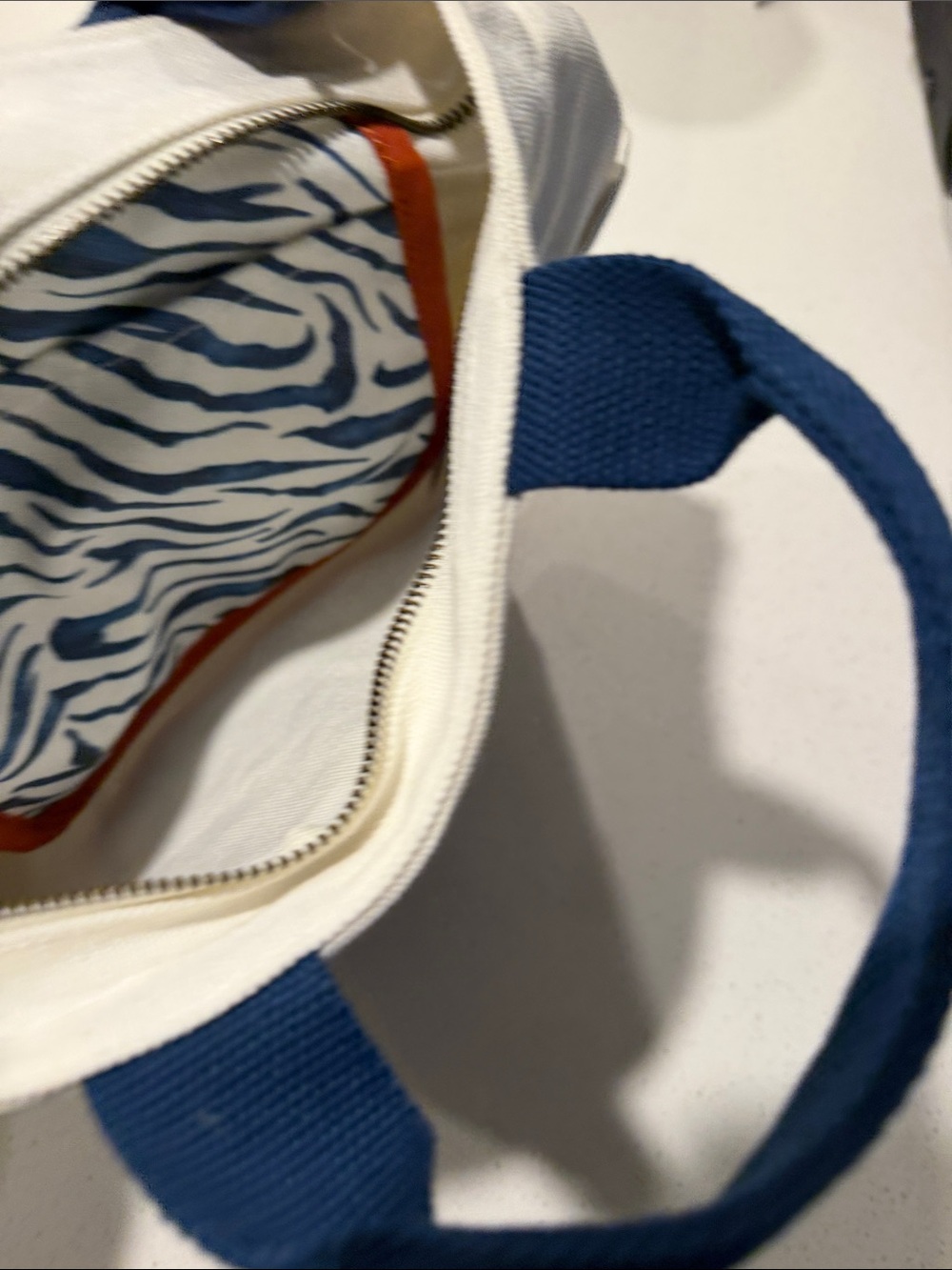 Asoka Ashley eckstein tote/crossbody - Picture 3 of 3